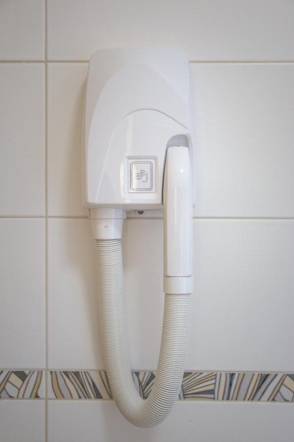Posto Letto in Dormitorio Femminile con Bagno in Comune